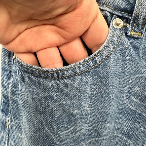 FOREVER 21 Smiley face high waisted straight leg woman's jean.  26 - Picture 5 of 14